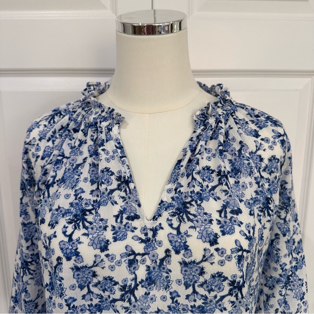 Rebecca Taylor Cotton Floral Blue White Smocked Ruffle Boho V-Neck Blouse Size 2 - Picture 3 of 10